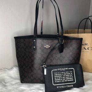 Coach reversible pvc city signature tote Clearance